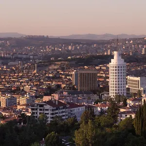 Sheraton & Convention Center Hotel