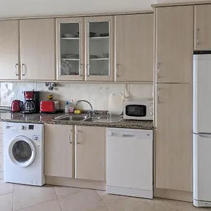 Two Bedroom - 110m2, Ac, Terrace, Wi-fi Apartment Lagos
